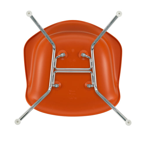 Cadeira de Braços em Plástico Eames DAX / Base Cromada